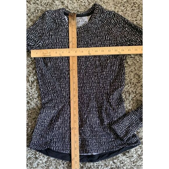 Lululemon Runderful running seamless black long sleeve SHIRT TOP sz 4 - Picture 4 of 7